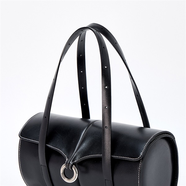 LOEWE ショルダーバッグ ブラック シルバー レザー | MixTHINKS