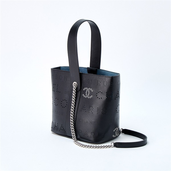 CHANEL ココマーク 2019年頃 ショルダーバッグ ブラック ブルー