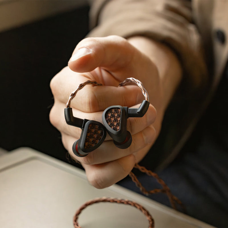 64 Audio】Solo｜ブランド初のプラナーマグネティックドライバー搭載