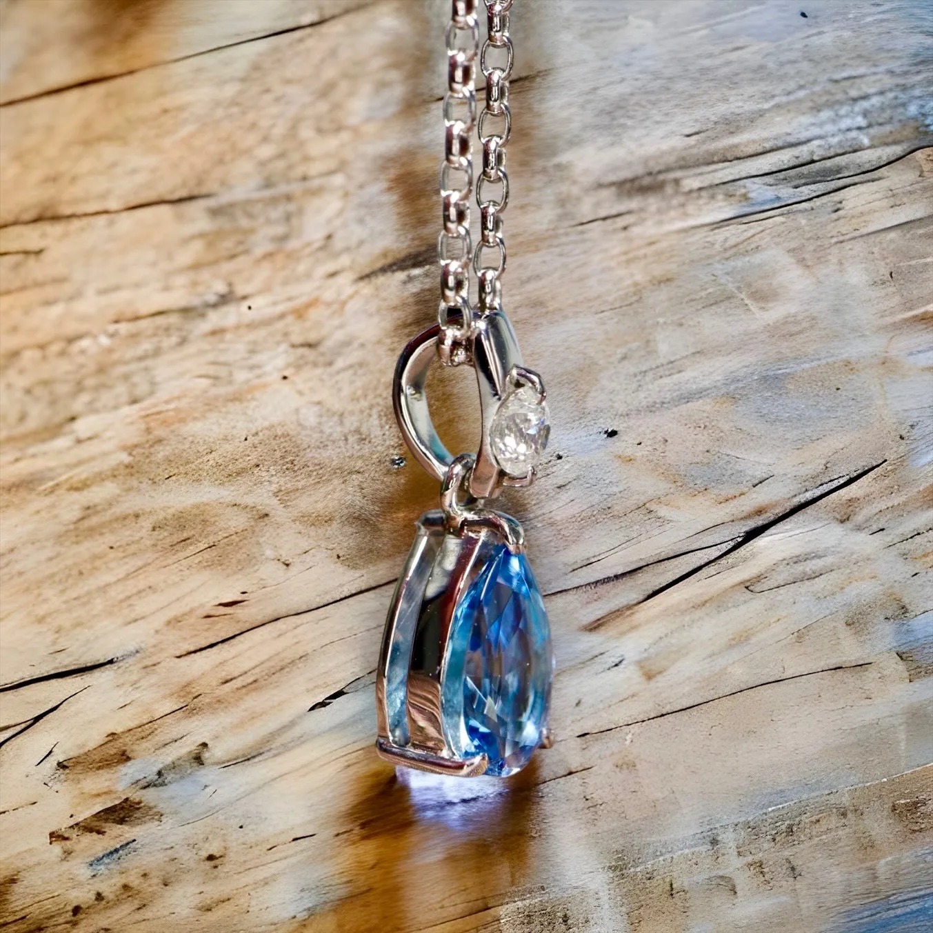 サンタマリアアクアマリン|MONAコレクション | ブログ | ジュエリーの