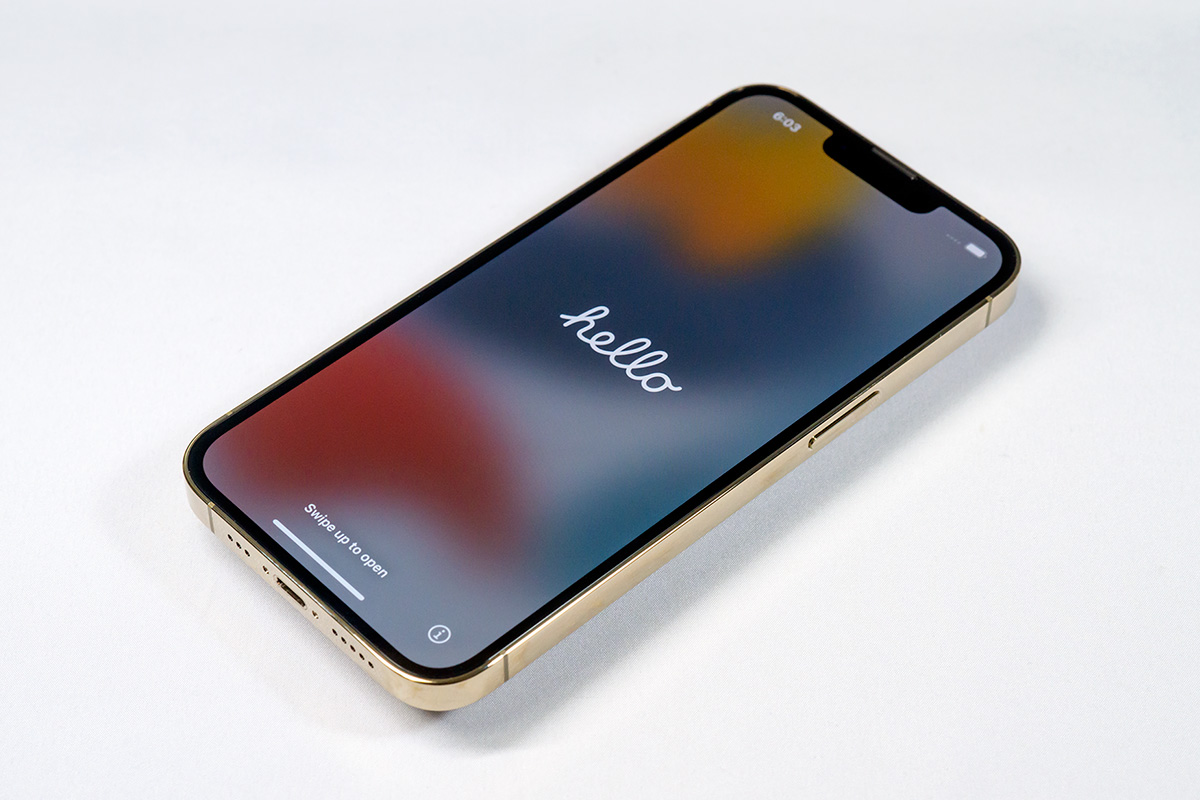 iPhone 13 Pro | b's mono-log