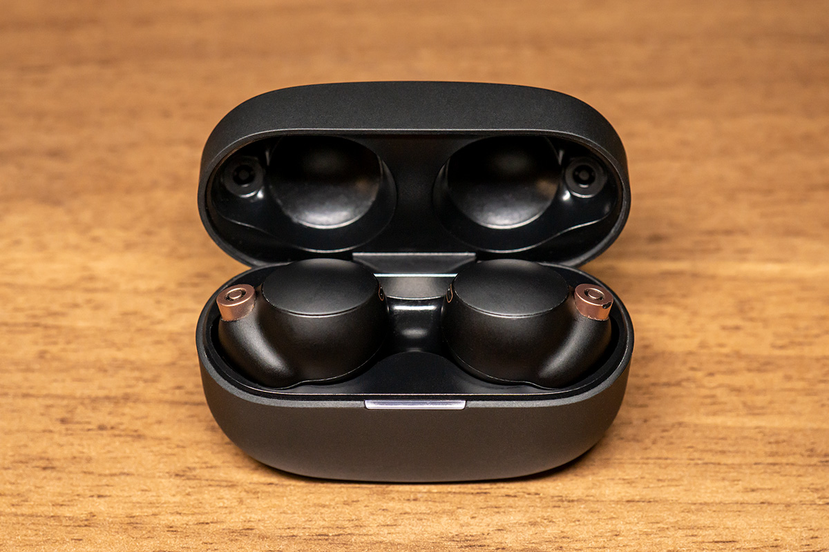 WF-1000XM4 のバッテリー片減りとファームウェアアップデート | b's