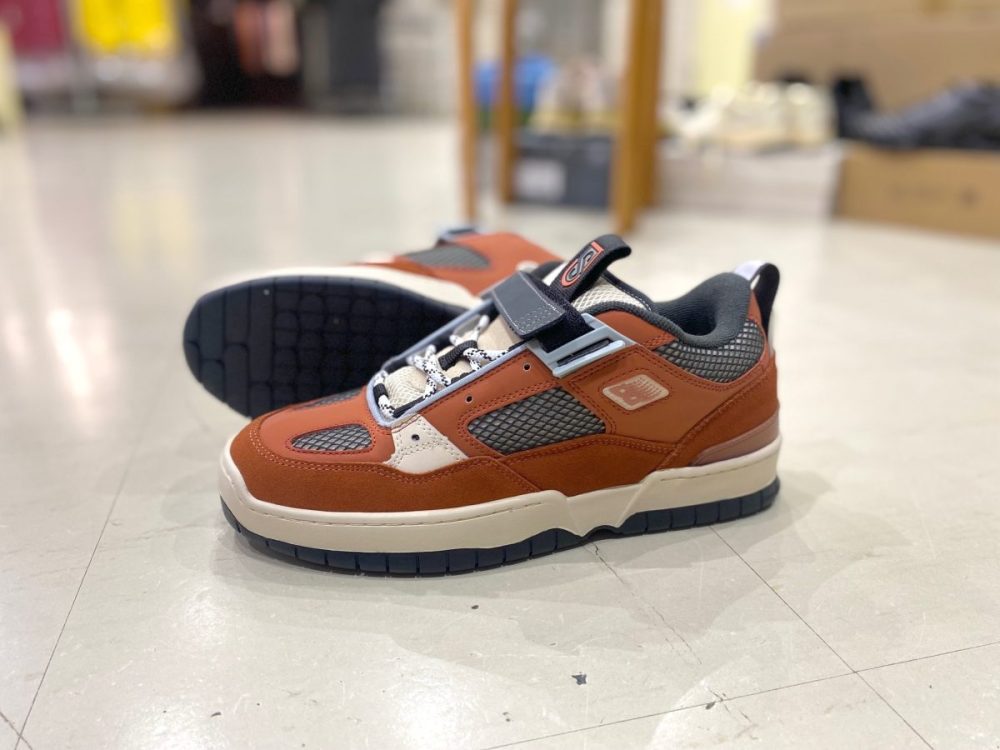 過去コラボは“わずか数時間”で即完」争奪戦必至！“DC Shoes×唯一無二