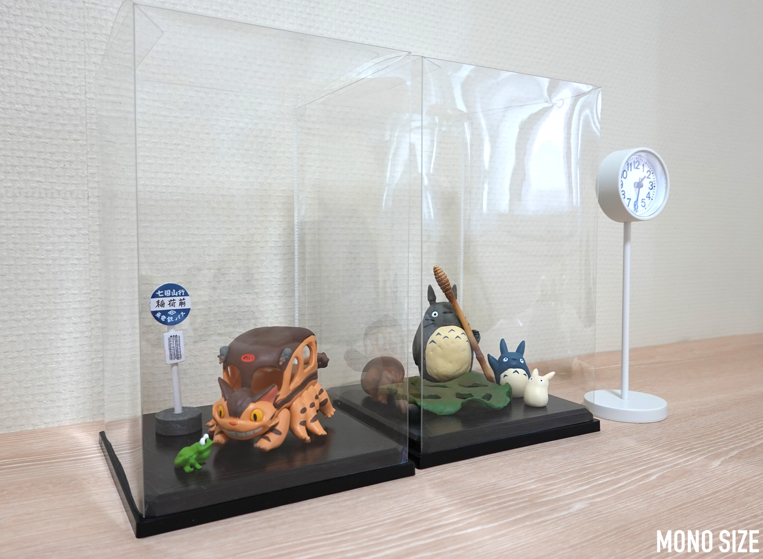 100均「組立て式ディスプレイケース」の商品情報とサイズ・収納例