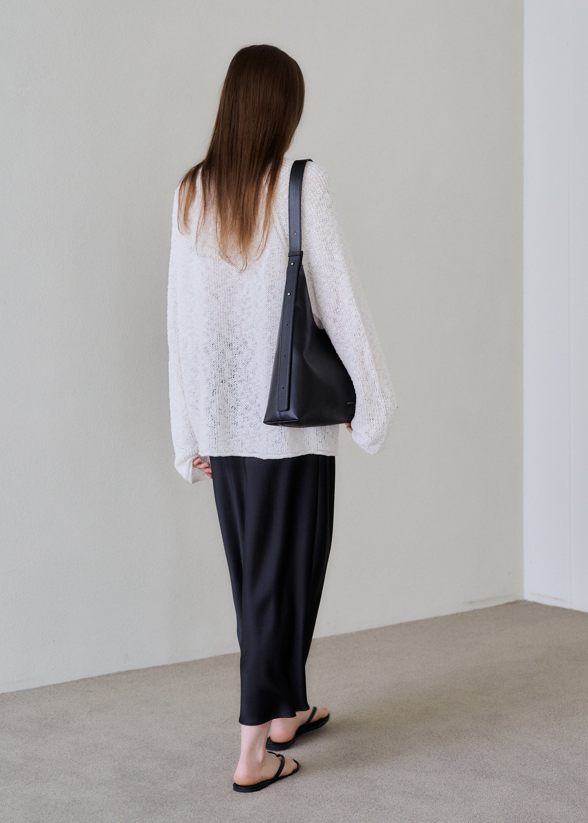 Angle Black – Monorow Indonesia