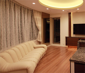 スネークソファー｜事業紹介｜モビリアジャパン株式会社