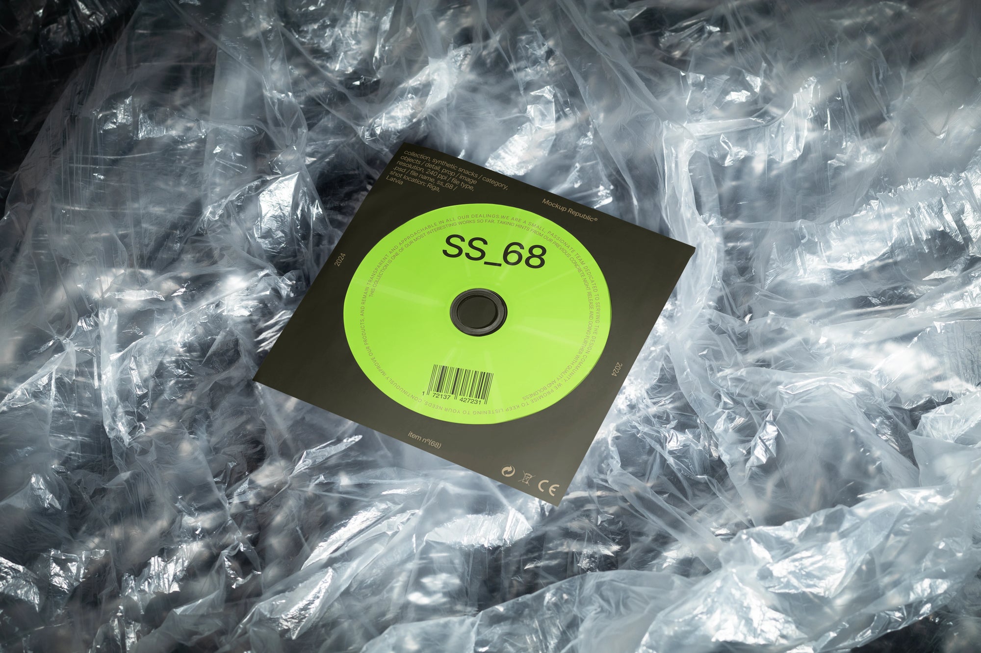 CD Mockup SS_68 – Mockup Republic