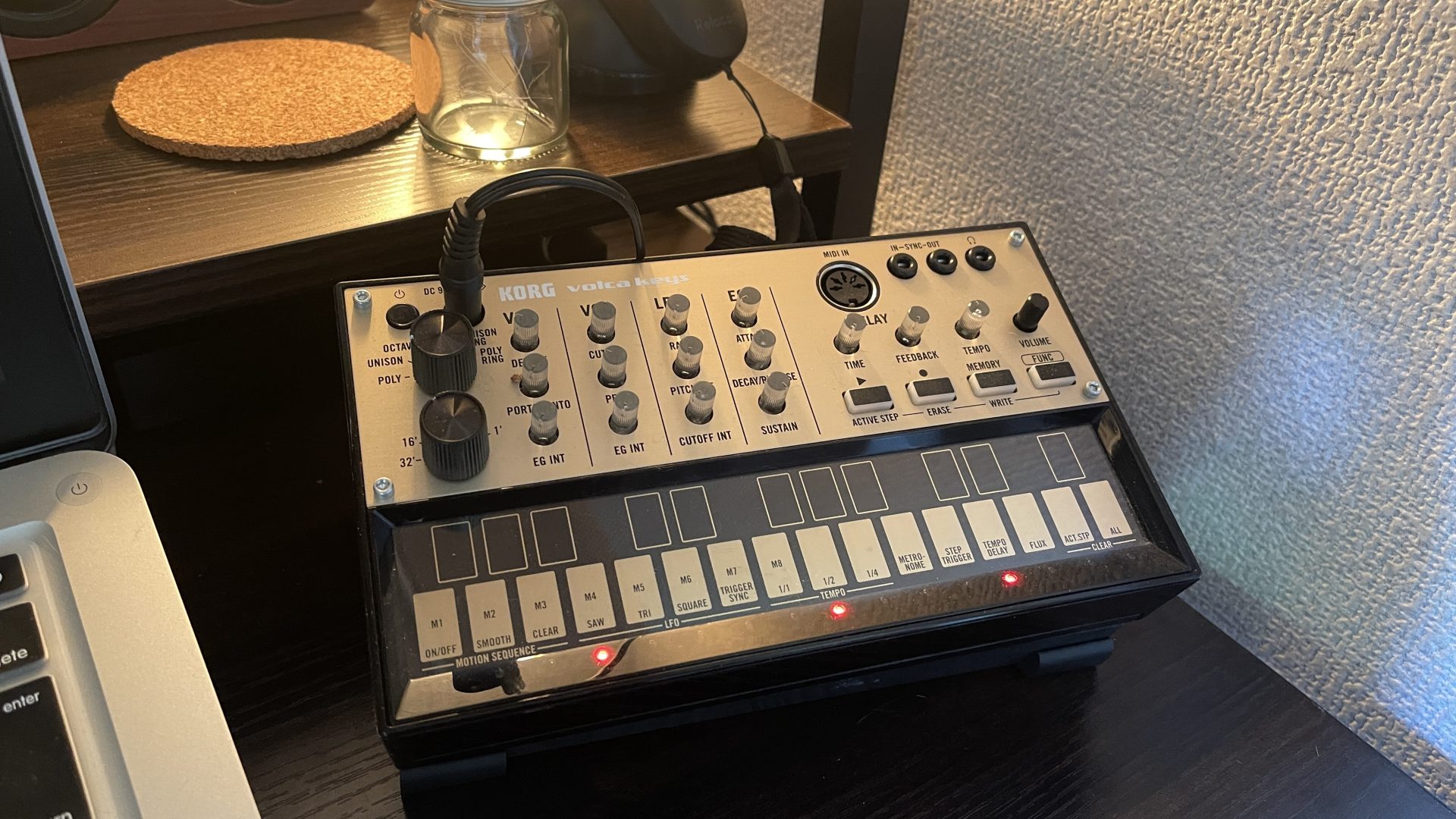 Korg volca keysが何故、実機シンセサイザー初心者におすすめなのか