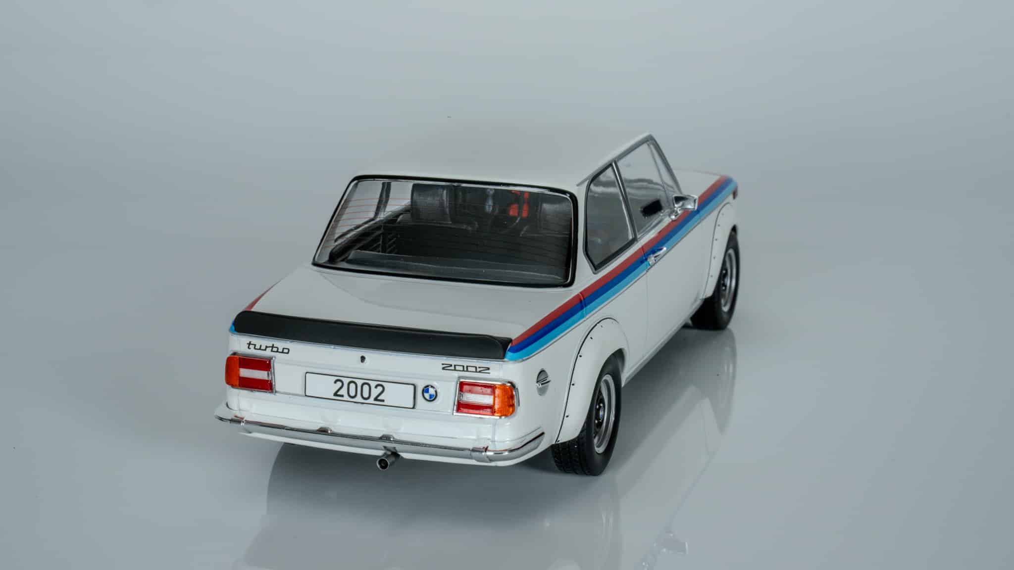 MCG - 1:18 BMW 2002 Turbo White 1973 Diecast Model