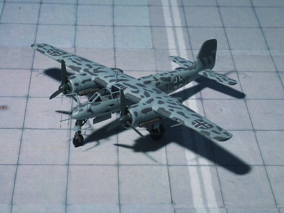 Focke-Wulf Ta 154A-0 “Moskito” (Hasegawa) | ModelPlanes.de