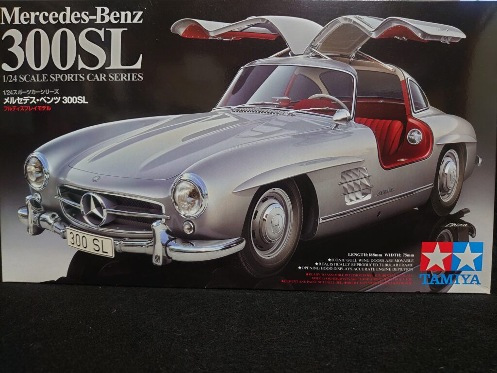 タミヤ 1/24 Mercedes-Benz 300SL その1 | 気まぐれプラモ趣味ブログ