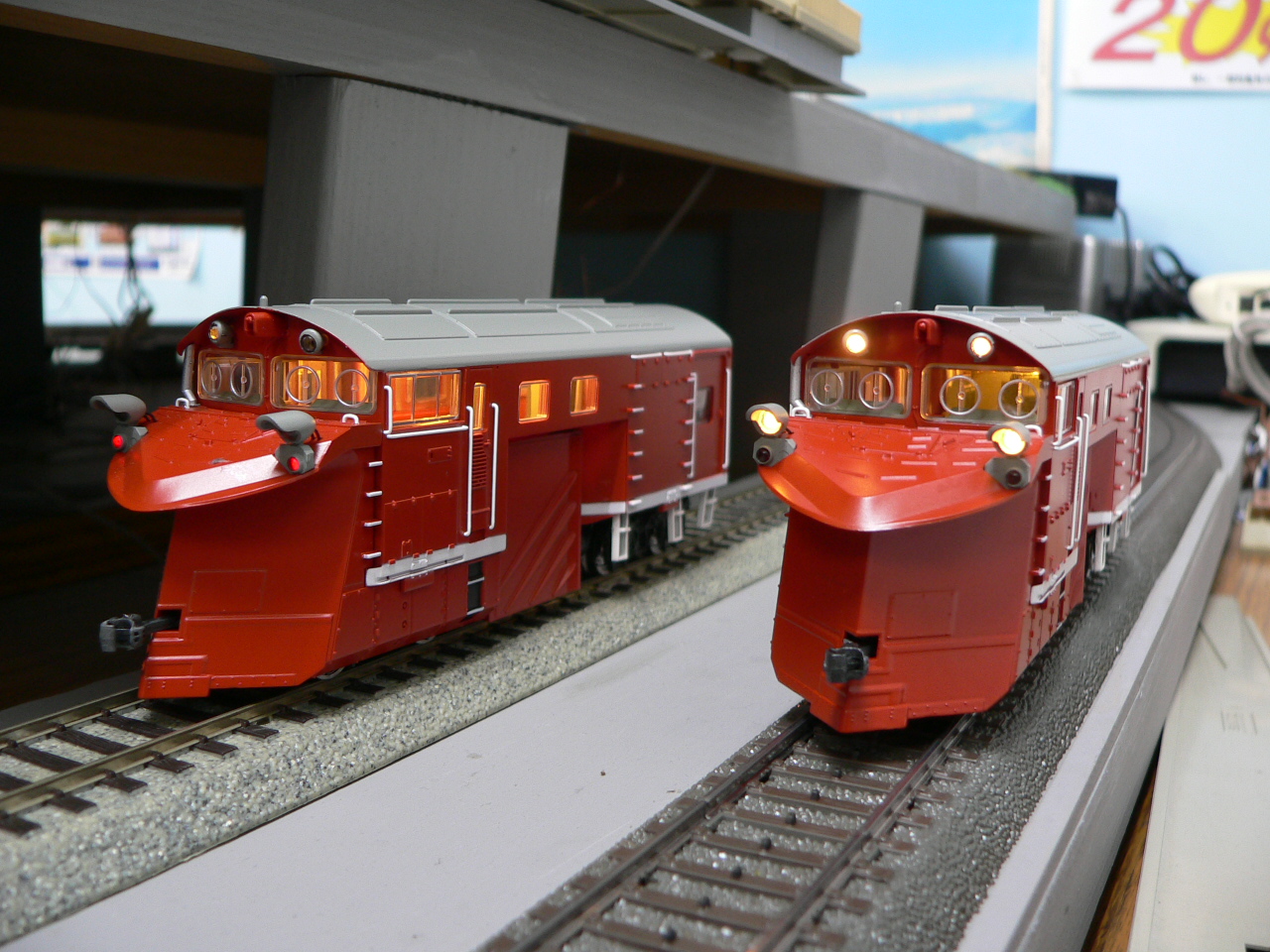トラムウェイのHOゲージ、DD16ラッセルヘッドの作業灯を点灯化