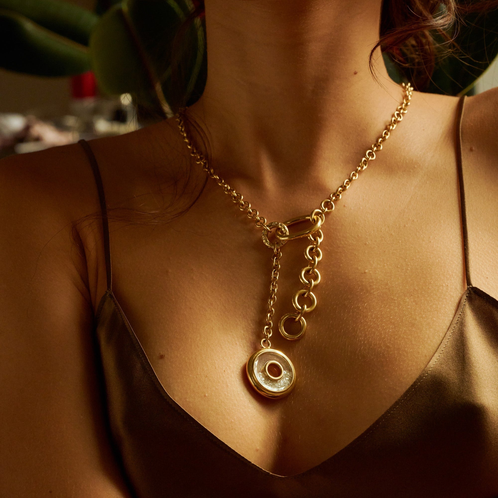 Roda Lariat Necklace in 18k Gold - Moritz Glik