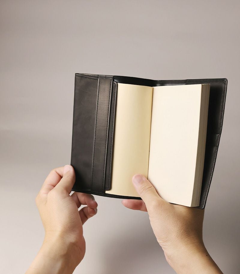 ブックカバー(文庫本サイズ)｜レーニアカーフ |革製品CYPRIS（キプリス