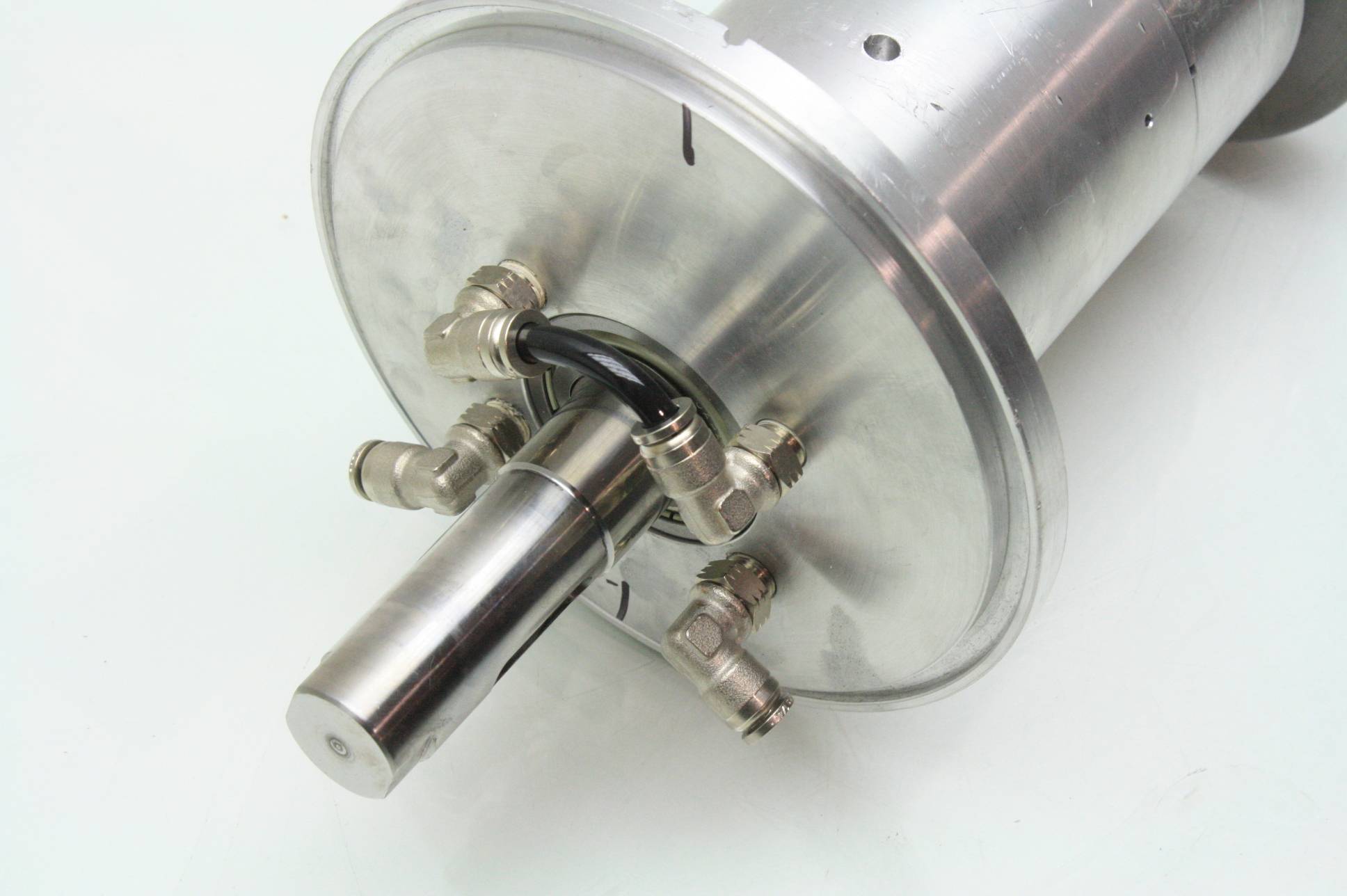 Liquid Cooled Vacuum Chamber Spindle Housing 12