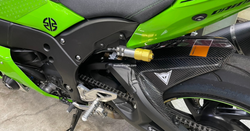 kawasaki-ninja-zx-10rr-rear-