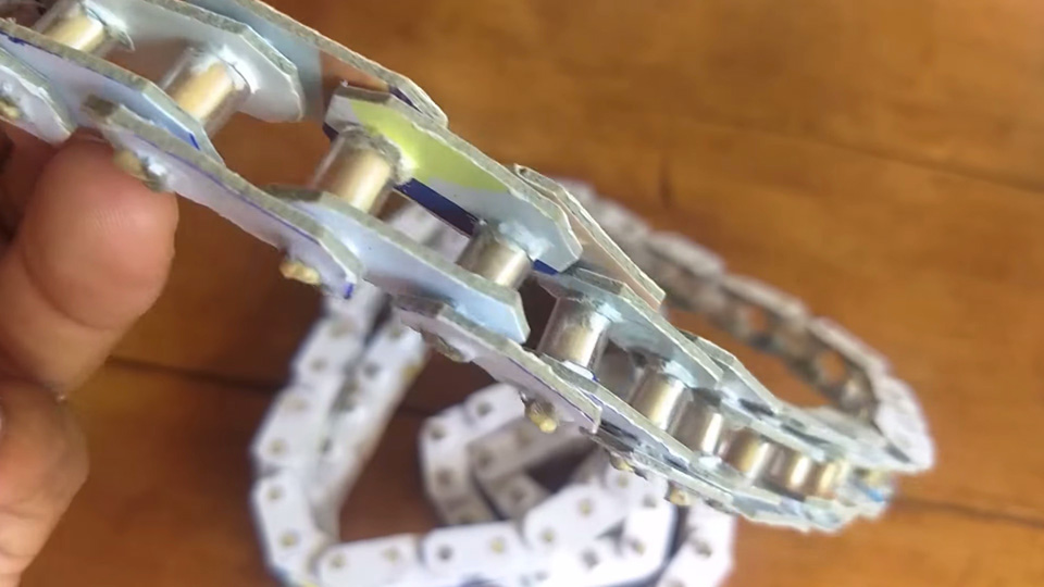 本気】ダンボールで作られたZX-10Rの完成度が高すぎてあと少しで本家