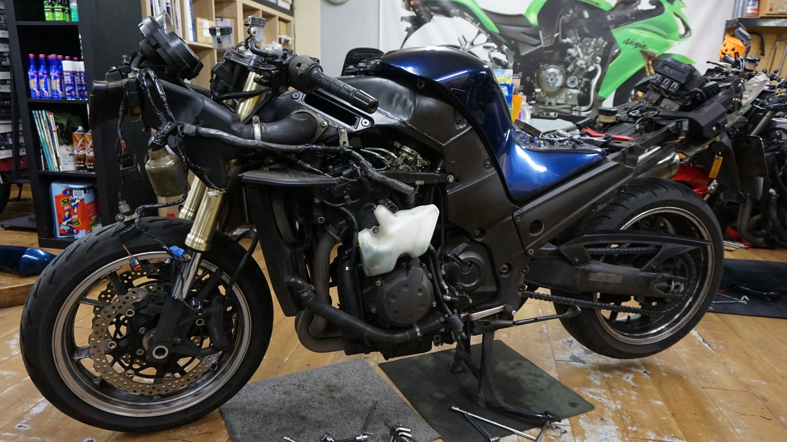 2006年 ZZR-1400 走行43000km カワサキ ZZR1400/ZX-14 2006年式の諸元・