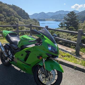12/12ずんずんた】 Beating the latest SS! The 20-year-old ZX-12R is