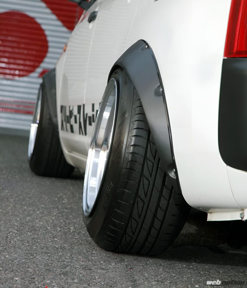 地面とキス寸前！」シャコタン×深リムで豹変したプロボックスがヤバ