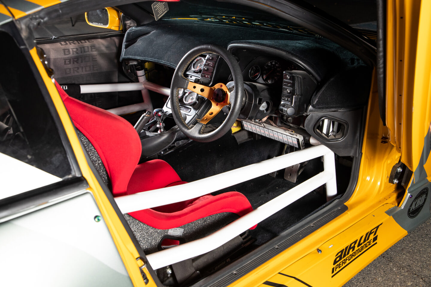 Z32愛を貫いた男の軌跡」トヨタ直6ターボを搭載した異端の貴婦人