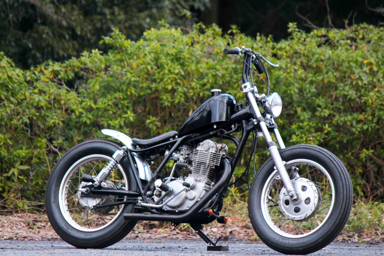 2%ER／YAMAHA SR400／No.236 | モトタイムズ MOTO TIMES