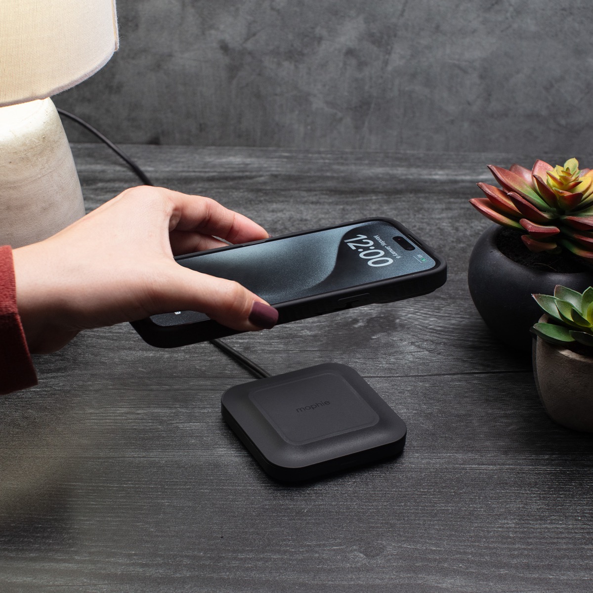 mophie 15W Universal Wireless Charging Pad – 海外輸入ブランド商品