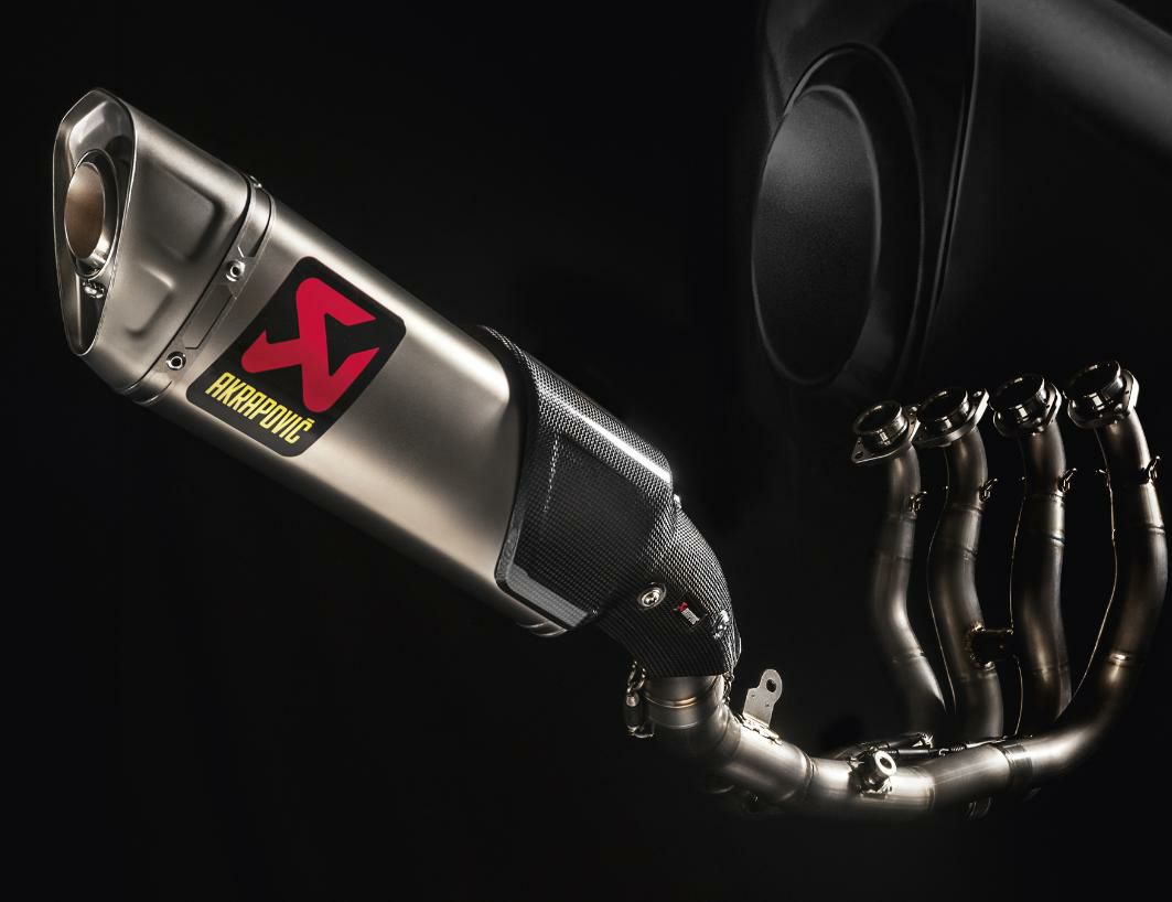 Akrapovic(アクラポヴィッチ) チタン・スリップオン・マフラー