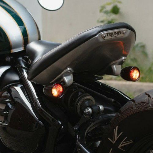 トライアンフ ボンネビル(Bonneville) ボバー |ライト ウインカー
