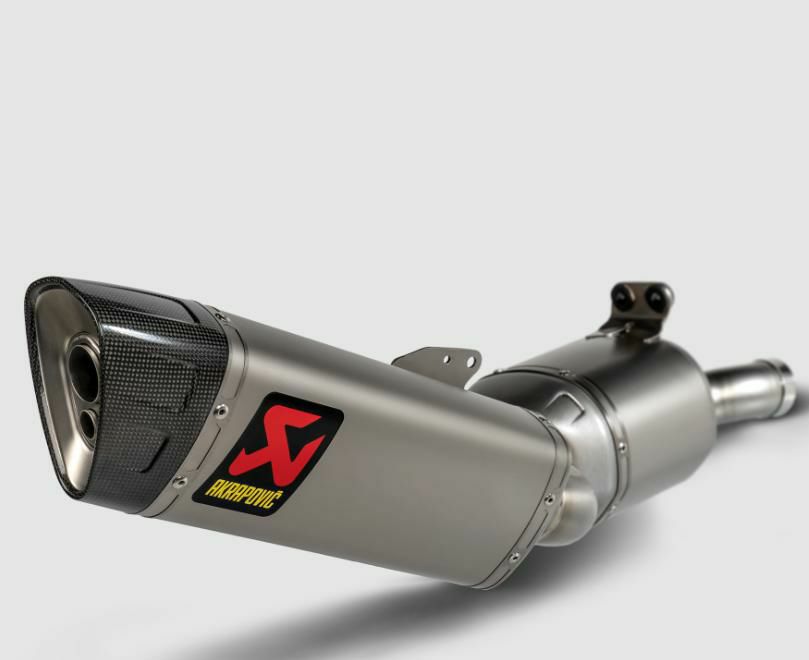 AKRAPOVIC スリップオンマフラー チタン BMW F900R/ F900XR (2020-2024)