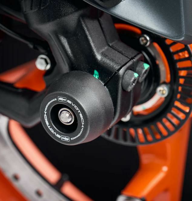 KAWASAKI Z900RS フェンダーレスキット Evotech Performance | バイク