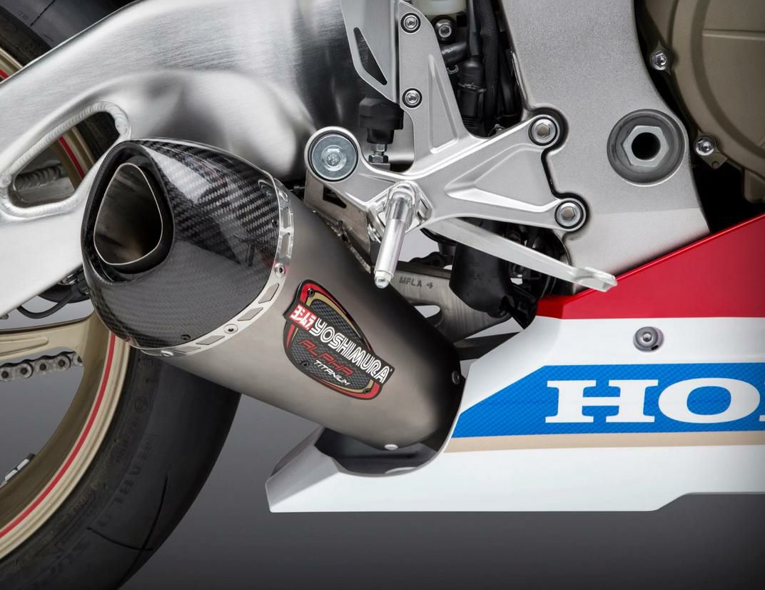 ホンダ CBR1000RR 17-22 チタン スリップオン マフラー ALPHA T