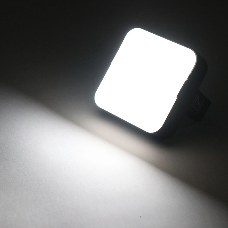 ソーラー充電式高輝度LEDライト HDL-9580 ｜ ミスターマックス