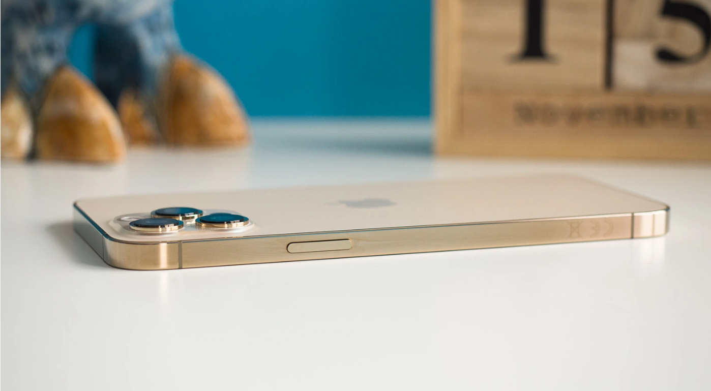 iPhone 12 Pro Max | Mr Robot | Electronic Repairs