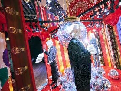 Mrs. GREEN APPLE MGA MAGICAL 10 YEARS EXHIBITION 『Wonder Museum