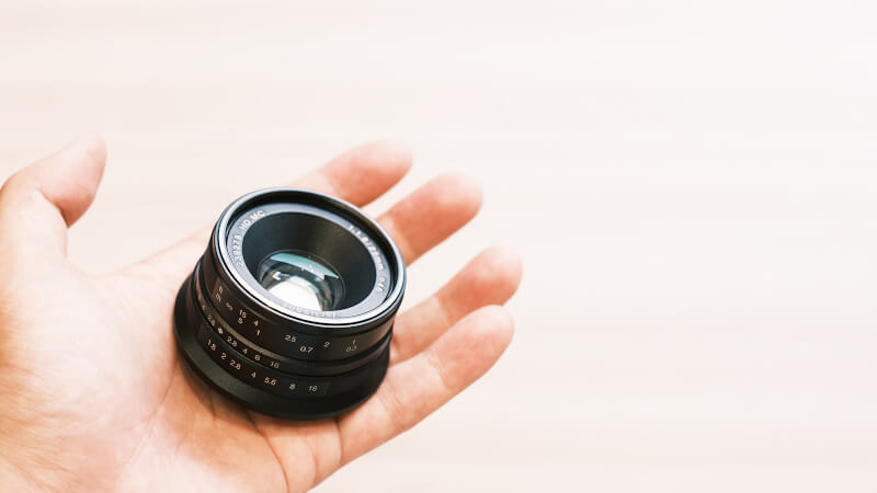 レンズ レビュー - クラシックネガで大活躍 七工匠 25mm F1.8 25FXB