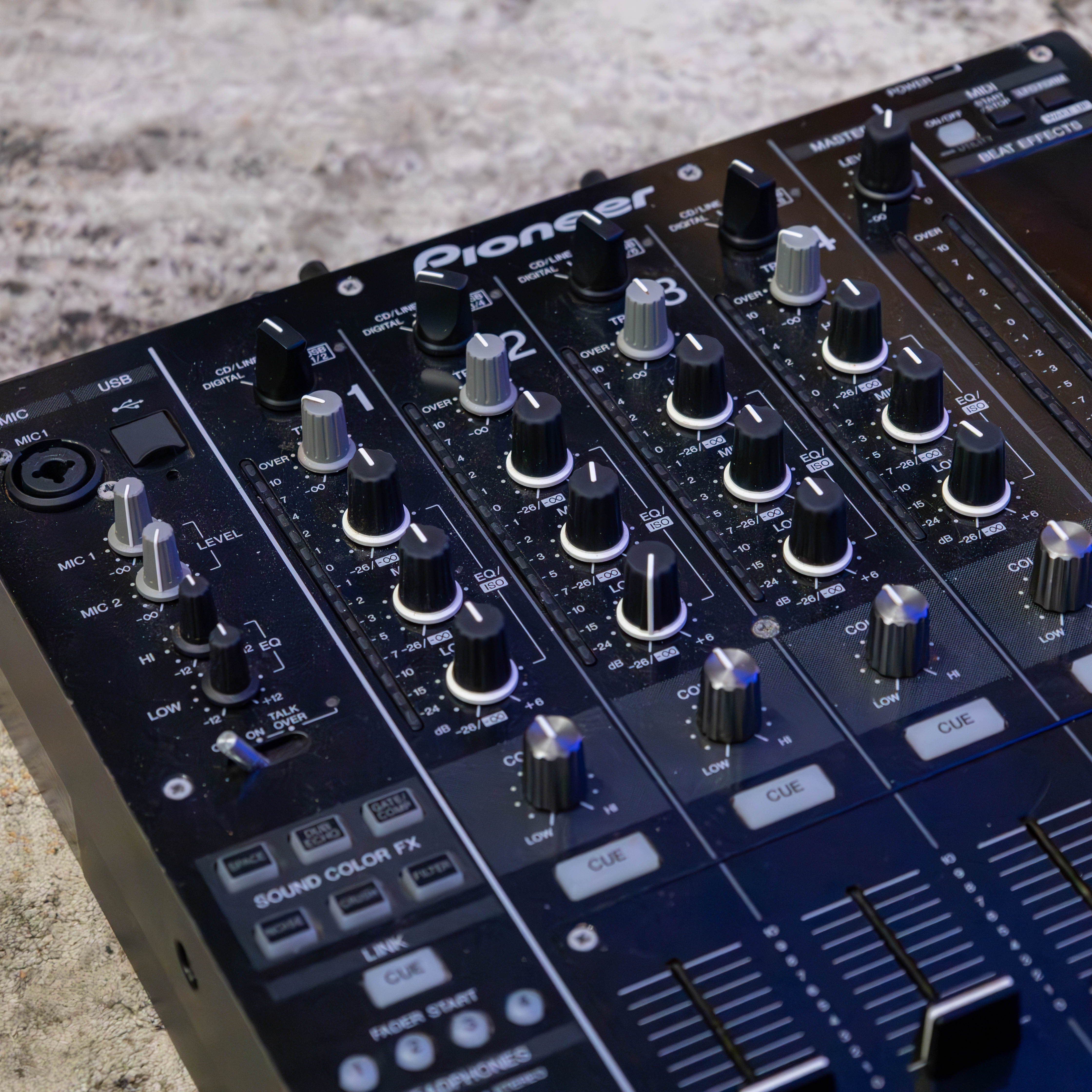 Pioneer DJ DJM-900NXS 4-Channel Club Digital Mixer - Used – Music