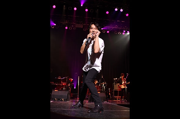 藤井フミヤ、FCツアーファイナル。4/17、Zepp Tokyo公演をレポ