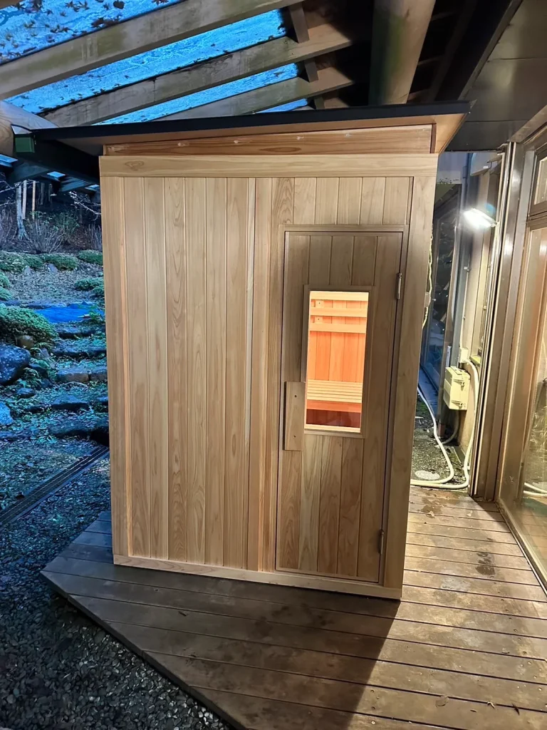 神奈川県 一軒家 2～3人用屋外ボックスタイプ | 自宅サウナ導入事例