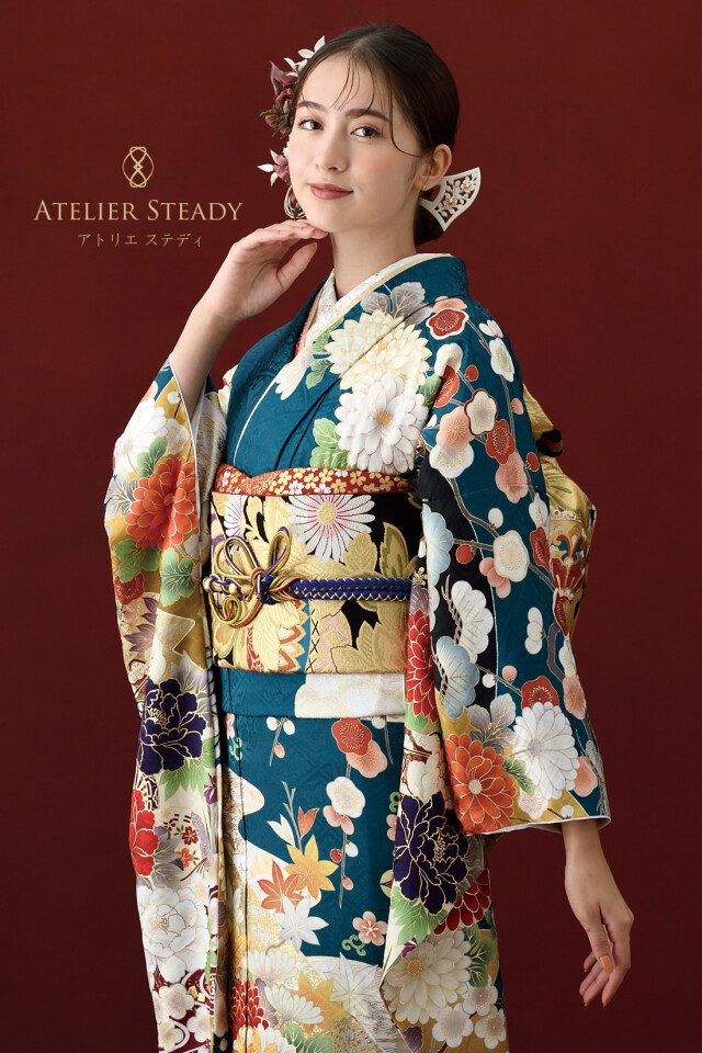 アトリエステディ 奈良本店の振袖 /青色/ベージュ色/古典/車柄/ 御所車