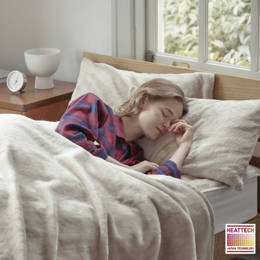 ユニクロ】ヒートテック敷きパッドの使用感レビュー！口コミ、評判も