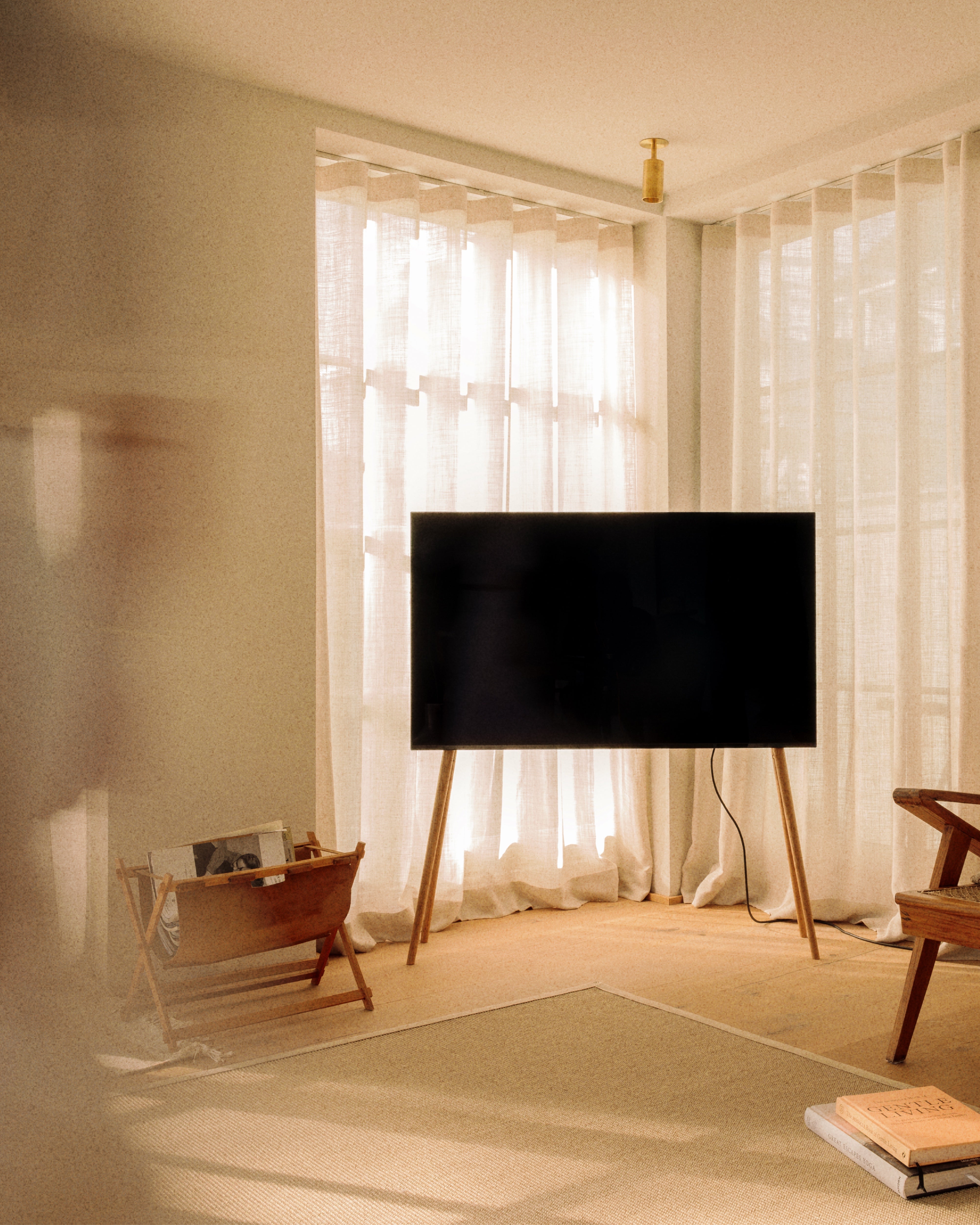 55〜72インチ用】テレビスタンド/壁掛けできないお部屋に｜美しく