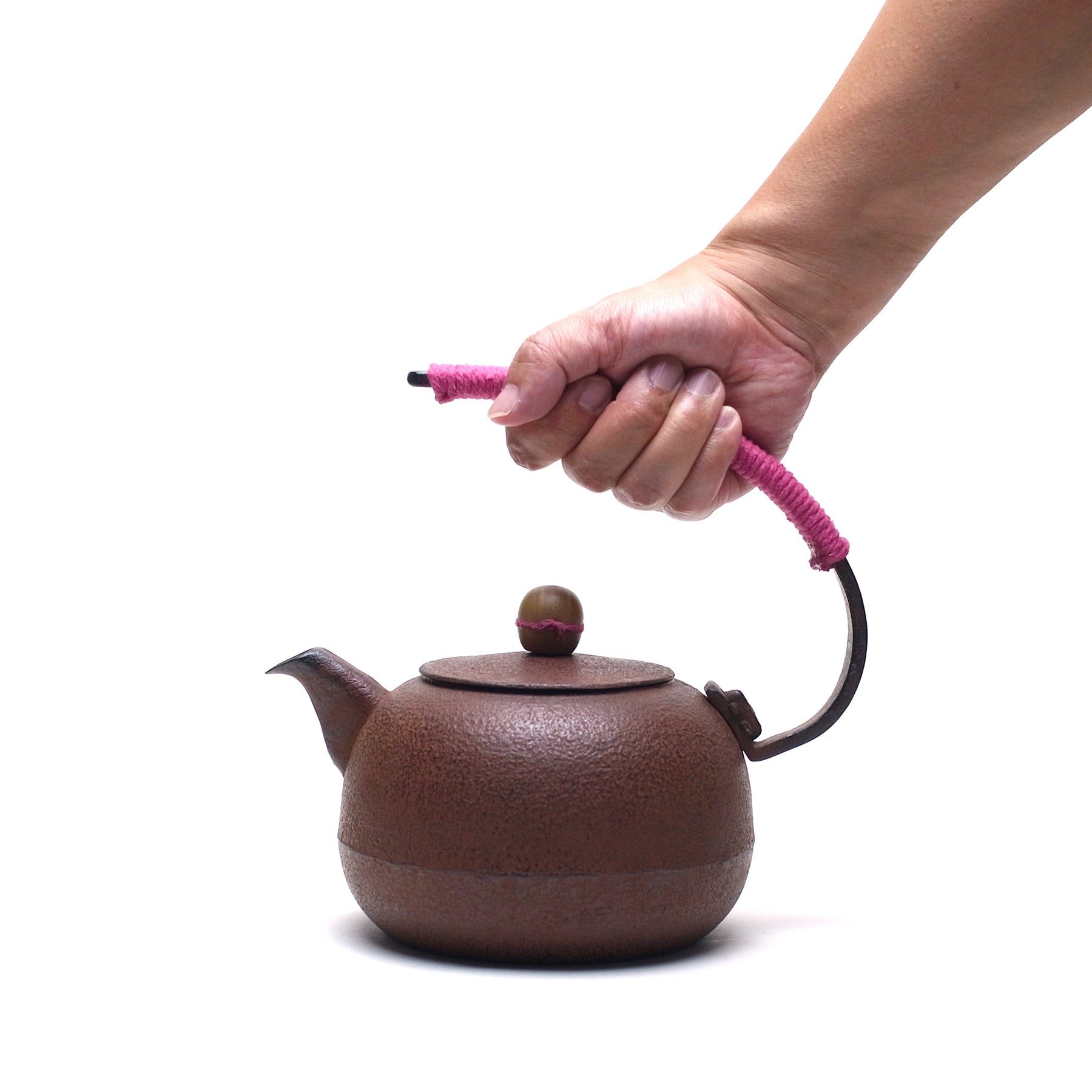 南部鉄瓶｜珈琲ドリップポットB 肌 1.0L – 有限会社薫山工房