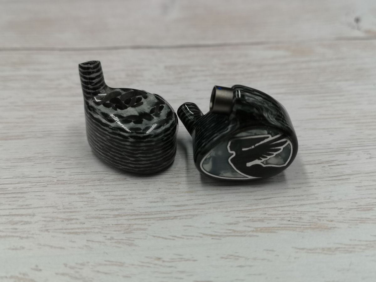 レビュー】JH Audio ROXANNE AION | 多ドライバのパイオニア！ 超濃密