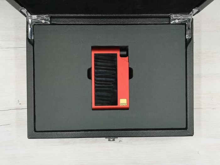 レビュー】HIFIMAN R2R2000 (RED) | アタック感の強いハッキリとした