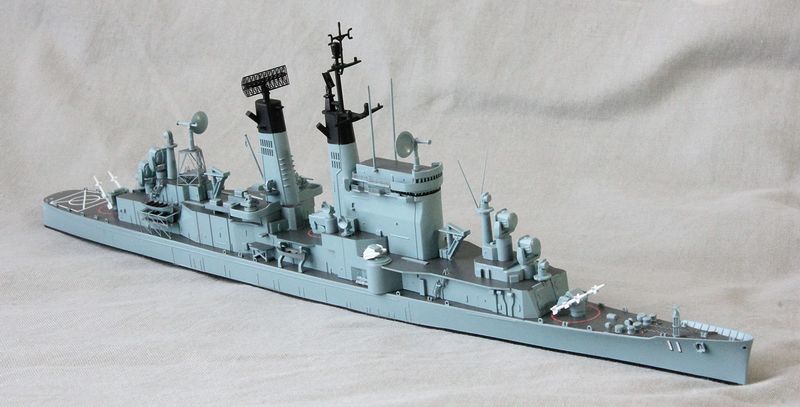 中古品 1/700 シカゴ CG-11 ピュートル ヴェリキー ニミッツ(難) 中古