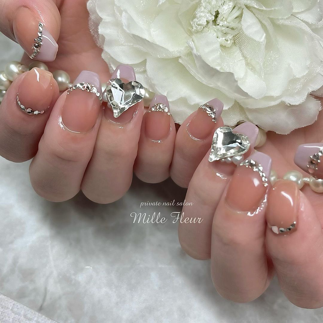 セルフ】簡単にできるネイルパーツの付け方は？必要なアイテムと取れ