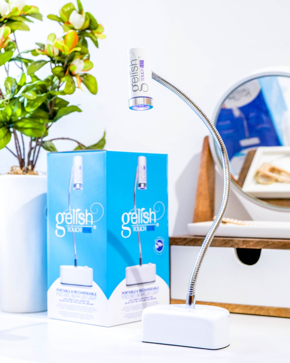 Gelish Soft Gel™ Touch LED Light with USB-C Cord - Gelish & Morgan