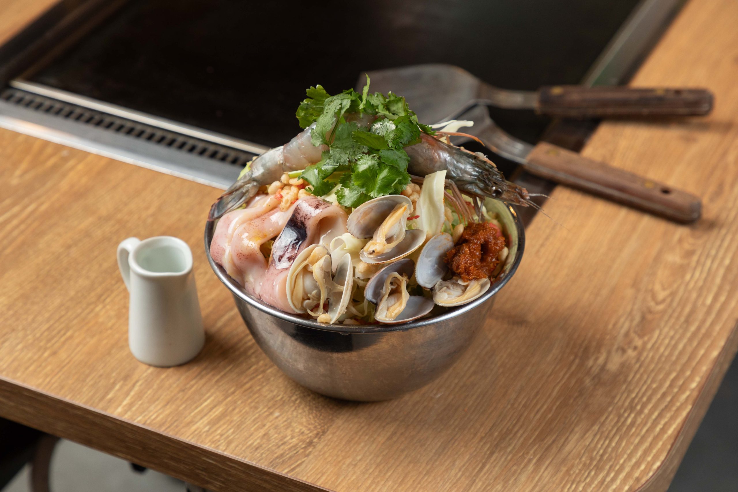 もんじゃ酒場だしや - 中座くいだおれビル 公式サイト