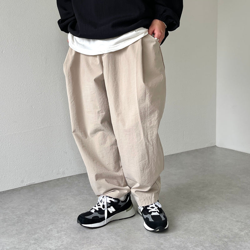 tuck wide pants / beige（タックワイドパンツ / ベージュ） | natto